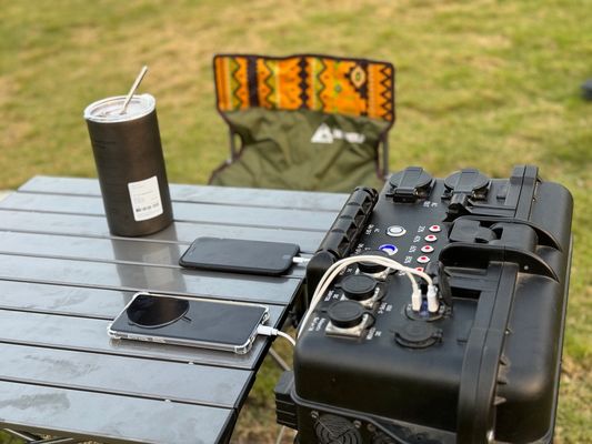 Batteria per campeggio Stazione elettrica portatile 3000W per uso multi-scena
