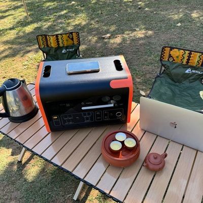Campeggio all'aperto Potenza portatile Centrale solare 2048wh 2200W Batteria LiFePO4