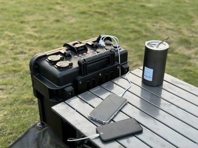 Stazione elettrica mobile a batteria al litio ad alta potenza per campeggi di emergenza