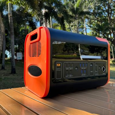 Stazione elettrica portatile di ricarica wireless per campeggi di emergenza all'aperto LiFePO4