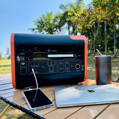 Personalizzazione per generatore portatile a batteria LiFePO4 da 2200W Perfetto per la casa e l'aria aperta