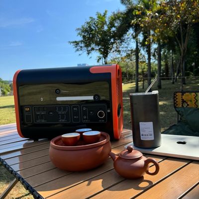 AT22 2000W 2200W LiFePO4 Batteria centrale elettrica portatile per il sistema Power Bank esterno