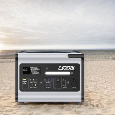 2048wh Capacità nominale Centrale elettrica portatile con ricarica rapida 1500W e pannelli solari