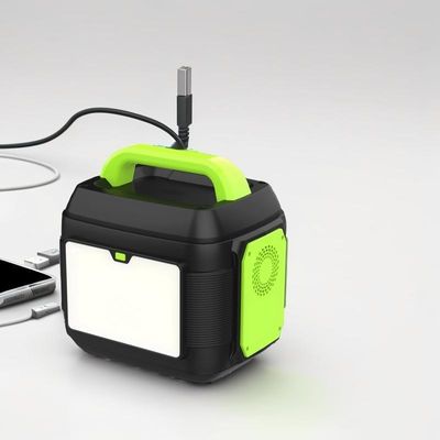 220V 600W 300W 2200W Centrale elettrica mobile per campeggio con pannelli solari e luci a LED