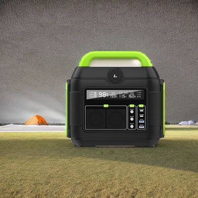 Generatore di celle solari portatili per uso domestico con centrale elettrica a uscita multifunzione da 600 W