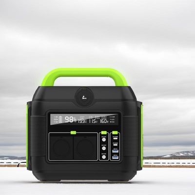 Uscita multifunzione 600W Campeggio all'aperto RV Immagazzinamento di energia Centrale elettrica riciclabile