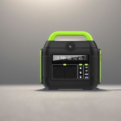 Uscita multifunzione 600W Campeggio all'aperto RV Immagazzinamento di energia Centrale elettrica riciclabile