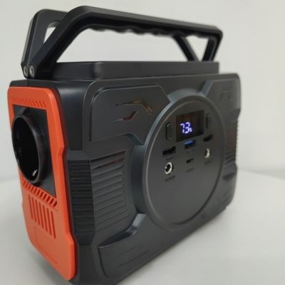 Sistema di energia di riserva ricaricabile per il campeggio
