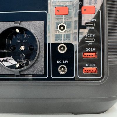 288wh Centrale solare multifunzione con 576wh di capacità nominale e 600W di ricarica