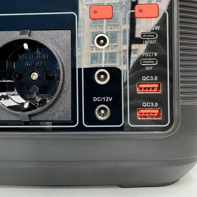 576wh Centrale elettrica portatile 110V 220V 600W Generatore solare