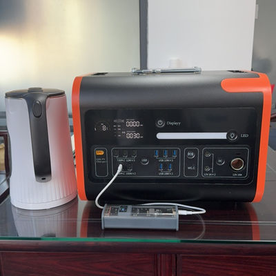 Centrale elettrica portatile 2200W LiFePO4 Generatore solare 2048wh LiFePO4