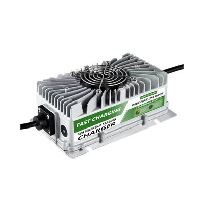 Caricabatterie al litio per auto da 48V, 60V e 72V per carrelli elevatori e veicoli igienici