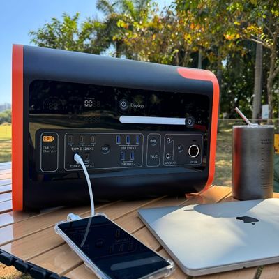 1500W di carica AC 2000W di carica rapida Stazione solare per esterni e mobili