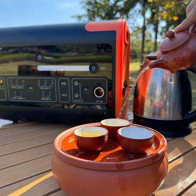 Pannello solare per ricarica rapida Stazione elettrica portatile al litio Frequenza di uscita 50/60Hz