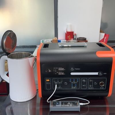 Immagazzinamento di energia/generatore portatile da 2000 W con carica solare per auto Tipo di carica AC DC USB AT22