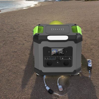 Stazione di emergenza solare portatile 1500W con tensione di uscita AC 110/230V-50Hz/60Hz