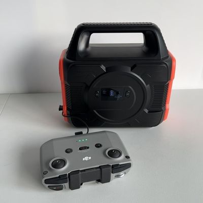 Generatore di energia solare da 300W Potenza mobile portatile per balcone di emergenza all'aperto RV