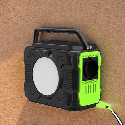 Stazione di accumulo di energia a batteria di litio ricaricabile per situazioni di emergenza