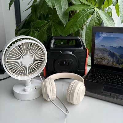 Generatore di accumulo di energia per camper da balcone ad alta potenza da 300 W con illuminazione a LED