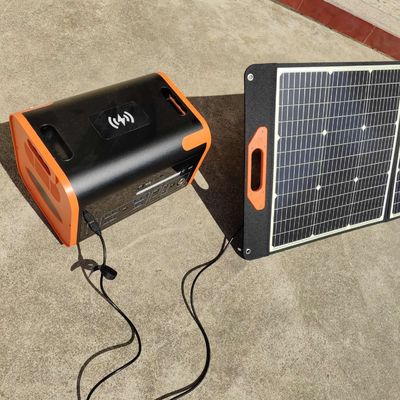 2200W 2400W Batteria al litio Stazione solare ricaricabile con velocità di ricarica rapida
