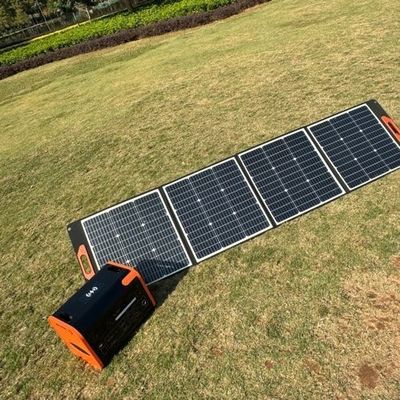 Centrale elettrica portatile da 600W LiFePO4 2048wh 2200W AT22 Generatore solare per lavoro a distanza