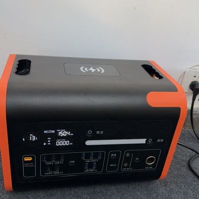 AT22 Centrale elettrica esterna portatile con uscita 220V e generatore di energia solare