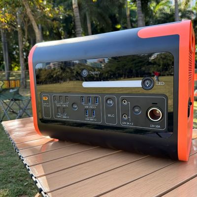 AT22 Centrale elettrica esterna portatile con uscita 220V e generatore di energia solare