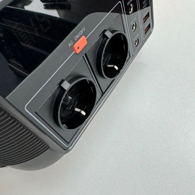 Centrale elettrica di bordo semplice e sicura 600W288wh Generatore solare con presa AC