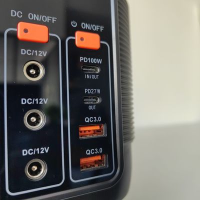 110/220V-50Hz/60Hz 2200W Generatore solare Stazione elettrica esterna per batteria al litio S6