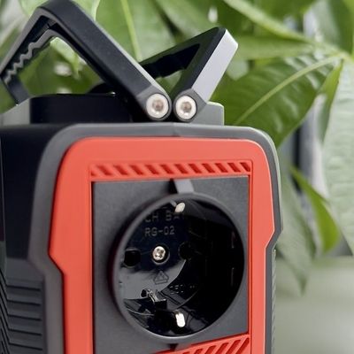 Mercato nordamericano Camping Dynamo Power Station con batteria al litio e pannello solare
