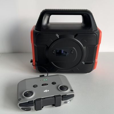 Generatore solare portatile S3 per campeggio all'aperto con centrale elettrica a batteria al litio da 300W