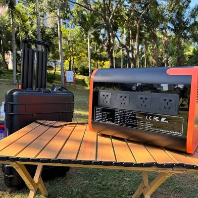 LiFePO4 2200W AT22 Stazione di energia solare portatile per il rifornimento di energia di riserva in campeggio