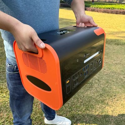 51.52V/40ah Capacità della batteria 3500W Potenza costante Portata centrale solare per esterni