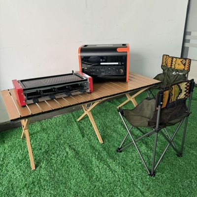 Generatore solare portatile a potenza costante da 2200W con batteria al litio