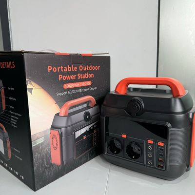 11W Illuminazione a LED 220V/110V AC Output 600W Batteria al litio per centrale elettrica portatile