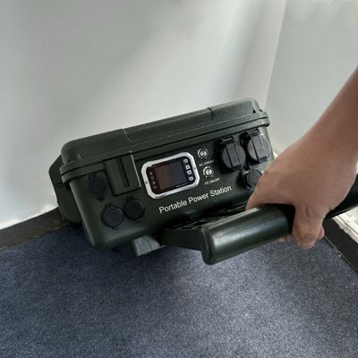 6000W 6048Wh caricabatterie portatile con pannello solare USB e batteria al litio per auto