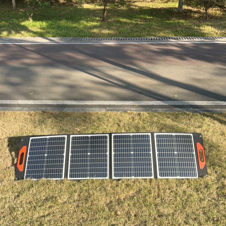 Open Size 169.8*43.1*3.2cm/66.9*17*1.3in Pannello solare portatile 100W Caricabatterie Xt60 pieghevole