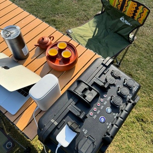Immagazzinamento di energia portatile Batteria al litio Power Bank per campeggio e stazione di ricarica domestica