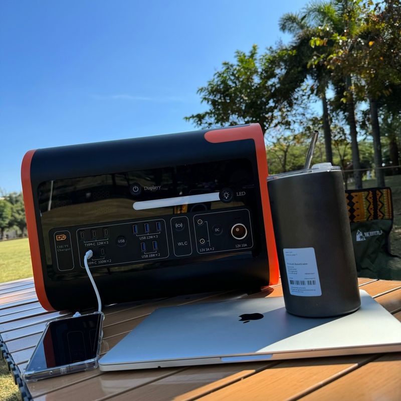 2200 Batteria a ricarica rapida multifunzione con compatibilità wireless e di tipo C