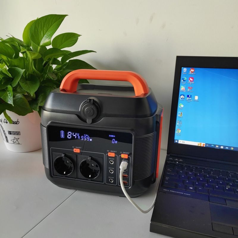 600W/576wh Centrale elettrica portatile multifunzionale diretta con uscita Pd27W di tipo C2