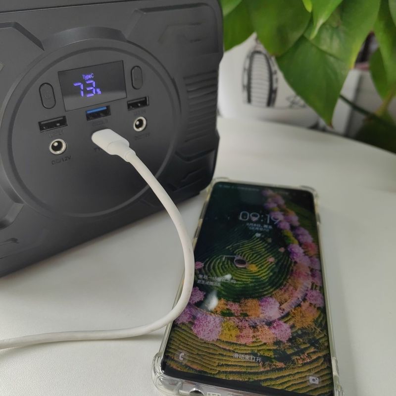 Generatore di energia solare portatile da 200W La scelta migliore per il campeggio all'aperto in Sud America