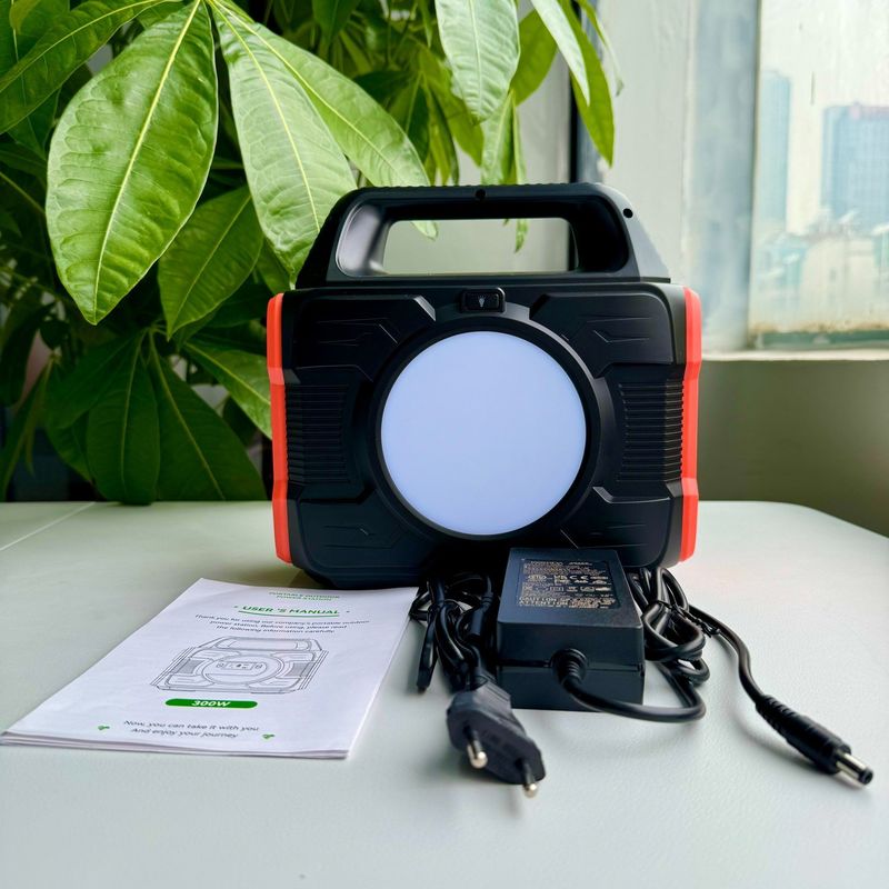 Batteria rimovibile 288wh/20ah Capacità Immagazzinamento di energia solare Stazione elettrica per esterni