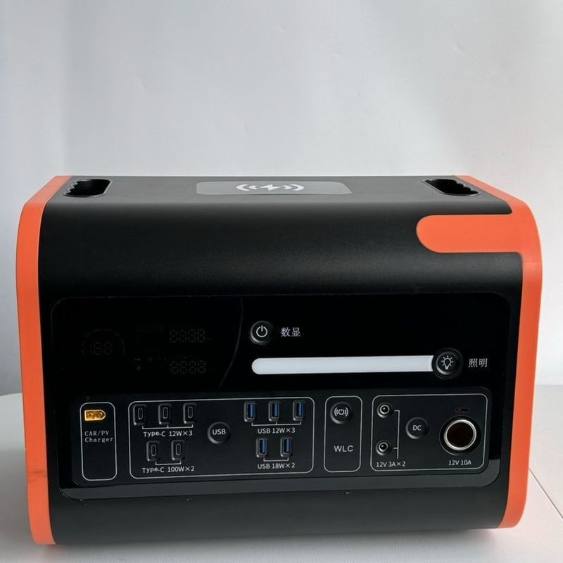 Stazione elettrica mobile a ricarica rapida da 1500W per lo stoccaggio dell'energia solare e la ricarica wireless
