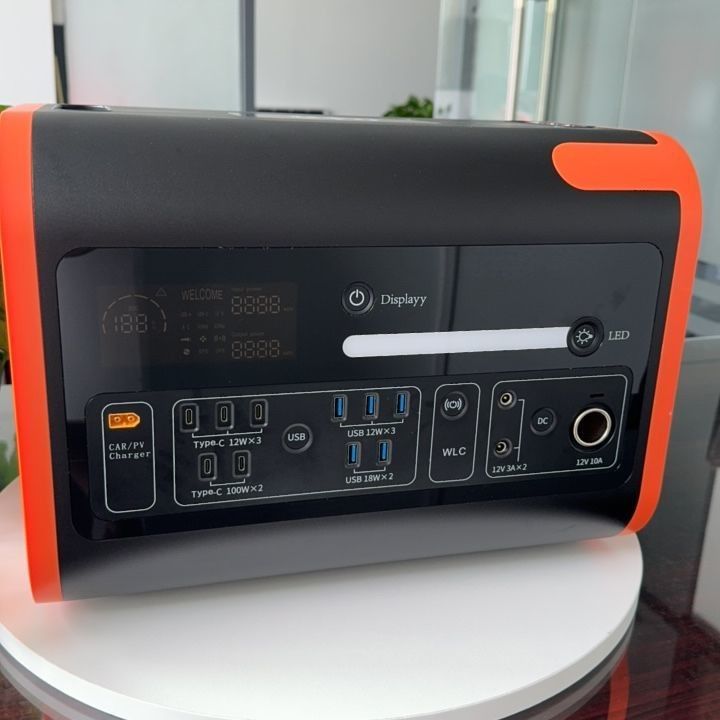 Tipo C 3*18W/2*100W Fornitore di energia solare per soluzioni di alimentazione esterna