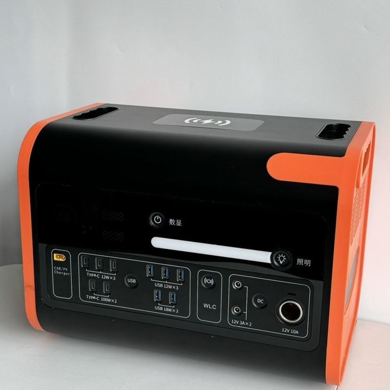2200W di potenza costante 4000W di alimentazione LiFePO4 generatore solare per ricarica esterna